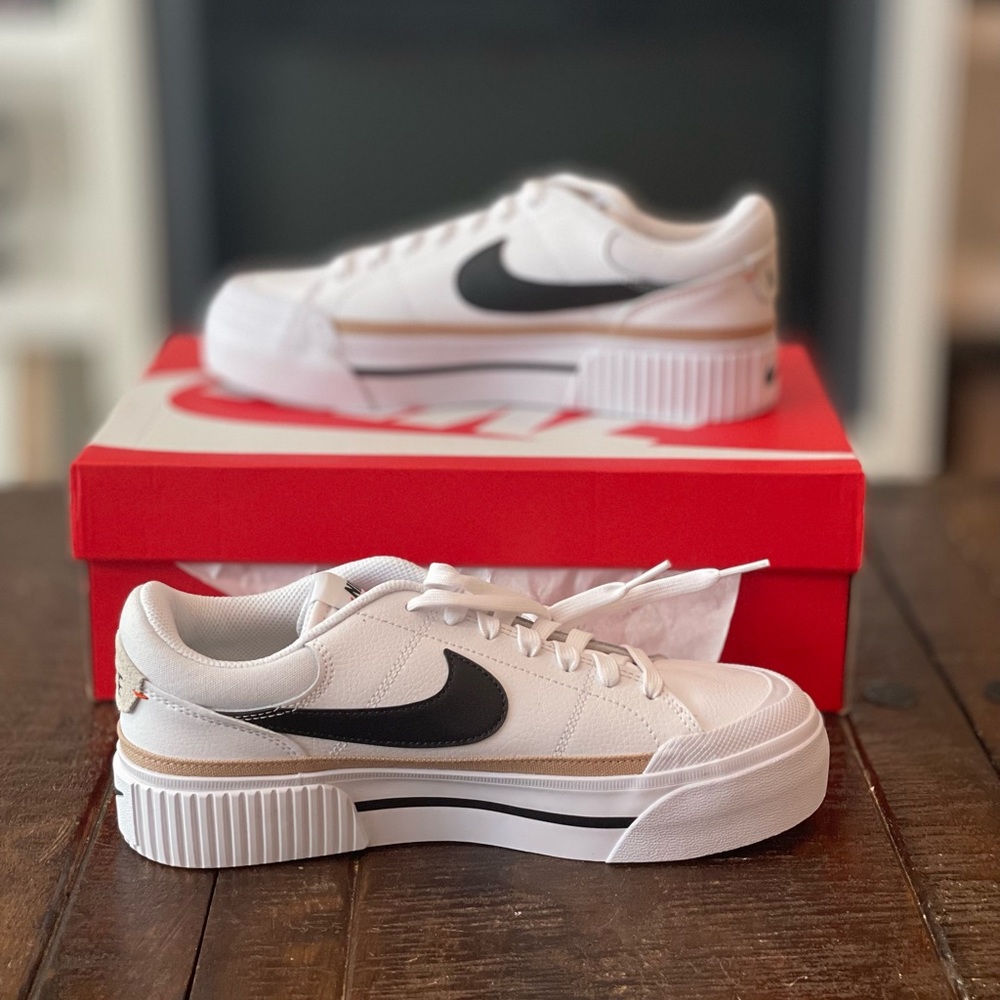 *RARE* Nike Legacy lift sz 8